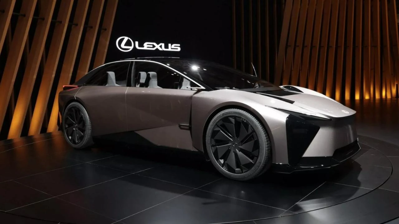 Toyota Hentikan Pengembangan Sedan Listrik Lexus LF-ZC