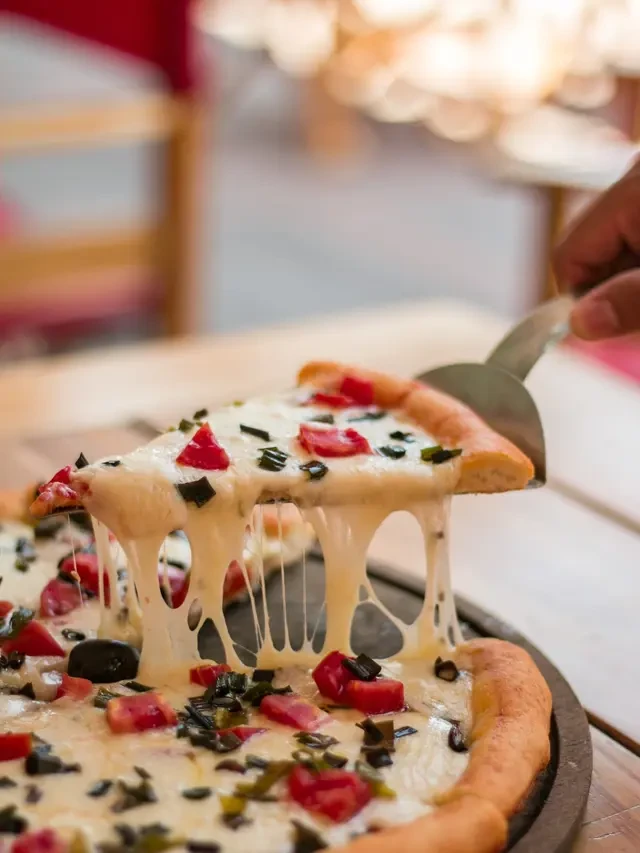 Harga Pizza 1 Meter Mulai Rp99 Ribu, Ini Daftar Lengkapnya