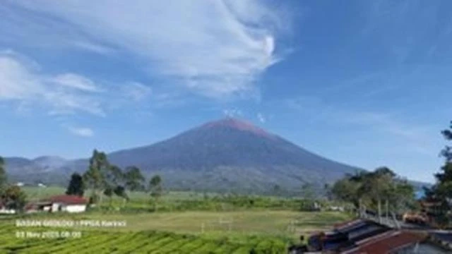 Aktivitas Gunung Kerinci Meningkat, Terjadi 59 Gempa Vulkanik