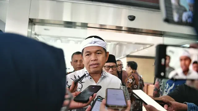 Dedi Mulyadi Buka-bukaan Utang PEN, Beban Operasional Bandara Kertajati hingga Masjid Al-J...