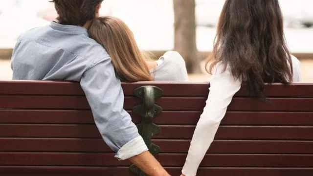 Tempat Favorit di Kantor Sering Jadi Lokasi Perselingkuhan, Menurut Survei