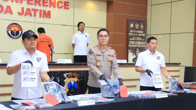 Akal-akalan Pria di Nganjuk Tipu Data Warga, Raup Rp20 Juta per Bulan Pakai Modus MBG