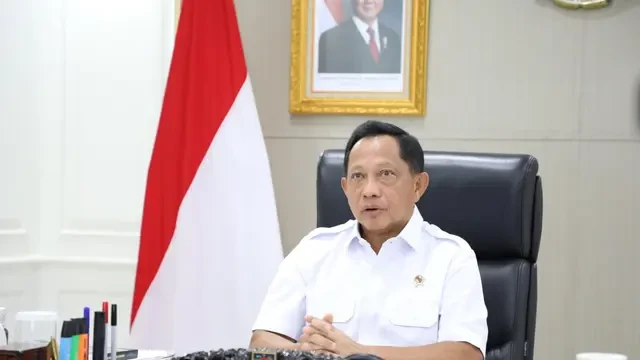 Mendagri Instruksikan Kepala Daerah Perkuat Satlinmas dan Dorong Forkopimda Jaga Kondusivi...