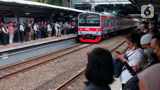 KRL Commuter Line Jabodetabek Catat 29,9 Juta Pengguna pada Oktober 2024