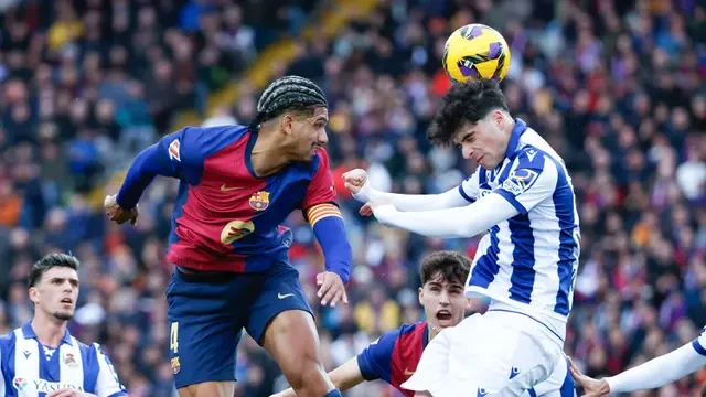 Bantah Bakal Cabut, Ronald Araujo Tegaskan Setia di Barcelona