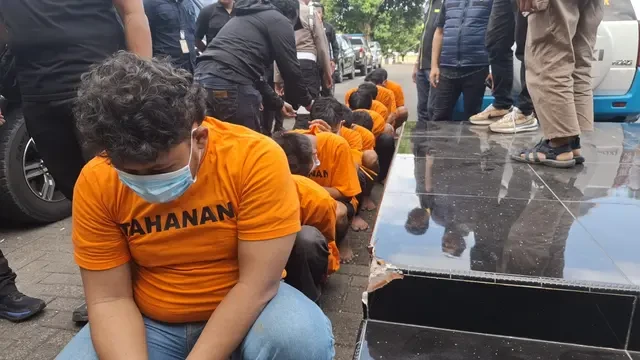 Live TikTok Ajak Bakar DPRD Makassar, Mahasiswa Asal Bone Ditangkap dan Dijerat UU ITE
