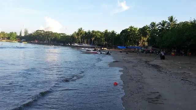 Pantai Carita, Rekomendasi Wisata Alam di Pandeglang Banten