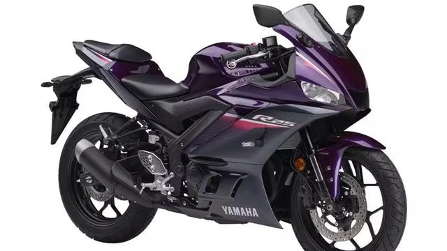 Yamaha R25 Hadir dengan Warna Baru Ungu Metalik, Bawa Kesan Klasik Motor Era 90-an