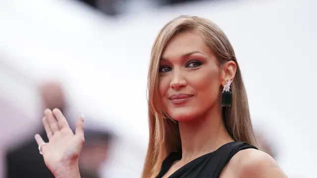 Bella Hadid Sebut Pekerja yang Tak Dapat Cuti 2 Minggu Saat Menstruasi Sebagai Tindakan Il...