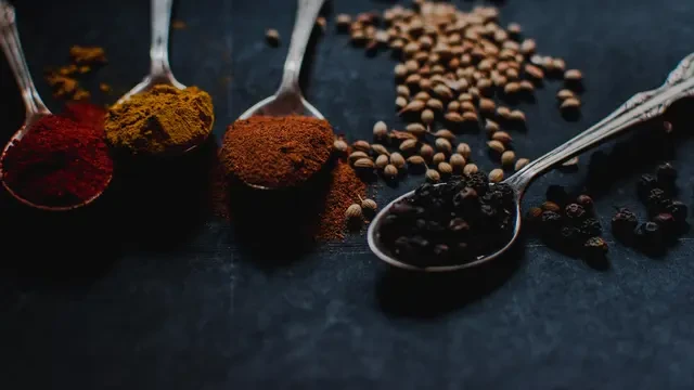 Waspadai Tanda-Tanda Bumbu Kedaluwarsa yang Memengaruhi Rasa Masakan
