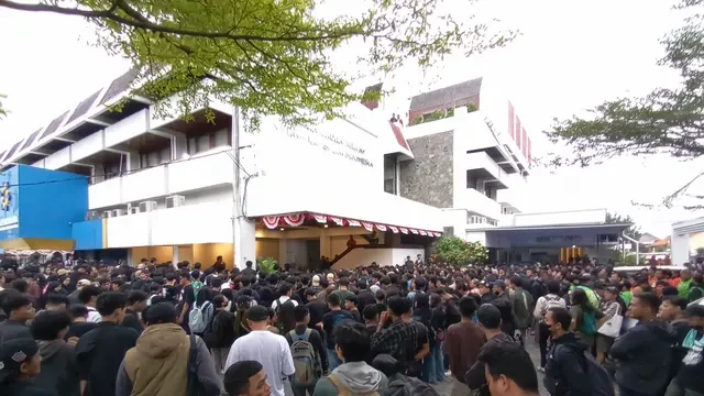 Aksi Massa 'Jogja Memanggil' Bergerak ke Polda DIY Bawa 2 Tuntutan