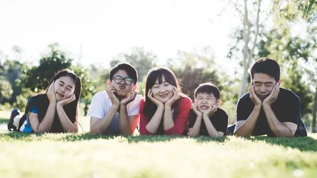 Bukan Benda dan Barang Mahal, Ini 4 Hal yang Bikin Anak Bahagia