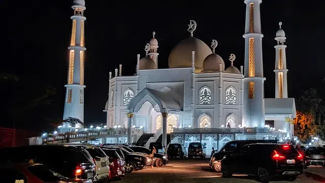 Deretan Masjid Megah di Kota Padang, Ada yang Berusia Ratusan Tahun