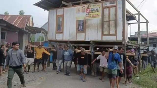 Diduga Beda Pilihan Calon Bupati, Pemilik Lahan Minta 2 Warga Barru Pindahkan Rumah