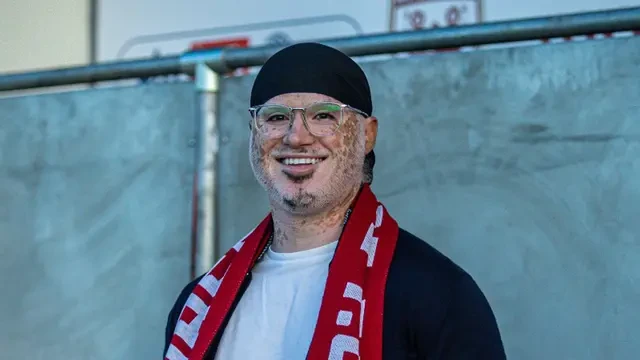 Ashvir Singh Johal, Manajer Termuda Sekaliigus Sikh Pertama di Sepak Bola Profesional Ingg...