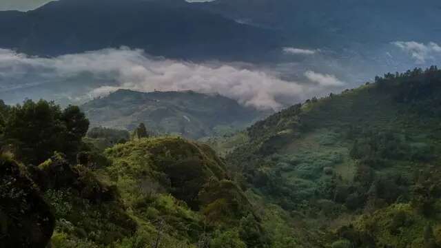 Menikmati Puncak Botorono, Dataran Tinggi di Temanggung yang Memesona