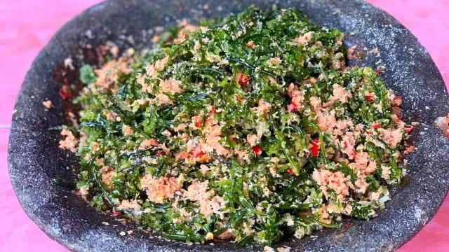 Urap Latoh Rembang, Kesegaran Laut dalam Balutan Tradisi di Pesisir Utara Jawa