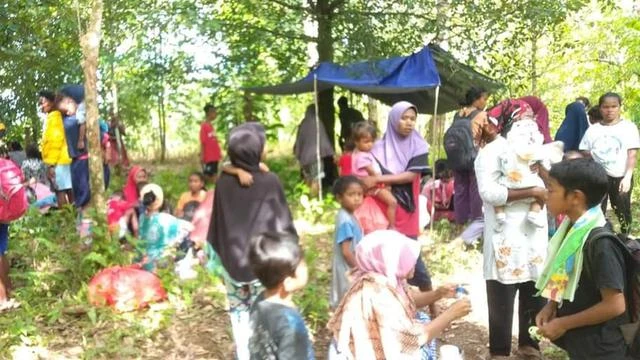 Cerita Warga Panik Ketika Gempa Picu Tanah Amblas Nyaris Telan Rumah di Maluku