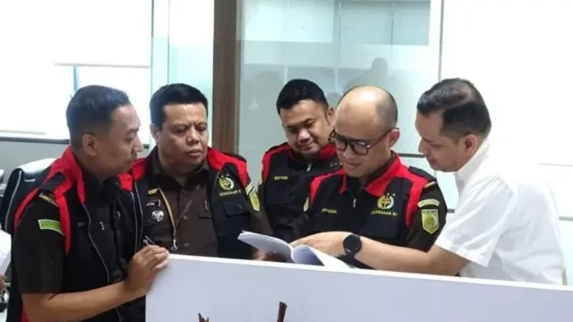 Kantor PT Pelindo Belawan Digeledah Kejati Sumut terkait Dugaan Korupsi Pengadaan Kapal
