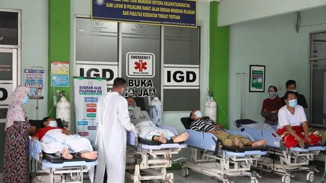 4 Pasien Covid-19 Terlantar di Teras IGD RSUD Kartini Jepara, Pripun Pak Ganjar?