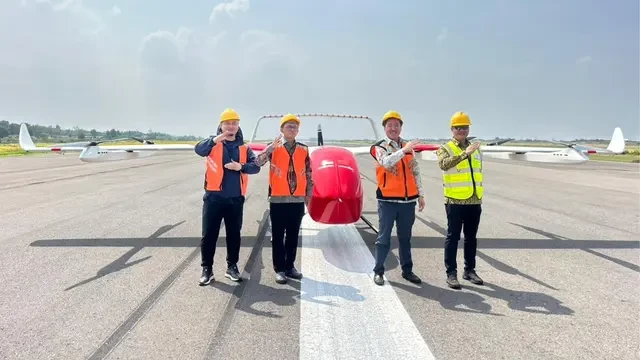 Drone Kargo Listrik Perdana Mengudara di Bandara Kertajati