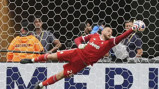 Tersingkir dari Real Madrid, Juventus Tetap Punya Pahlawan: Di Gregorio Cetak 10 Saves!