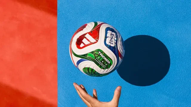 FIFA Kenalkan Bola Resmi Piala Dunia 2026: Adidas Trionda, Ditenagai Teknologi AI Paling C...