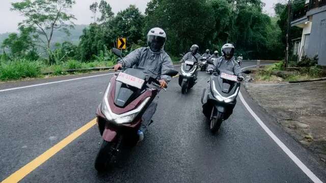 Mengulik Kecanggihan dan Kenyamanan Honda PCX 160 RoadSync di Bali