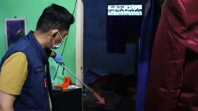 Detik-Detik Mengerikan Seorang Waria di Lampung Dibunuh Dalam Salon