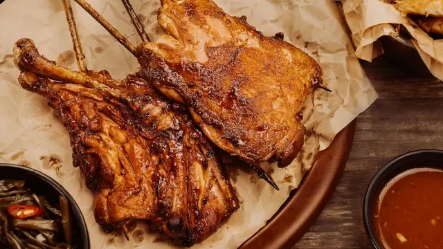 4 Resep Bumbu Oles Ayam Bakar Simpel dan Enak, Simak Tips Masaknya