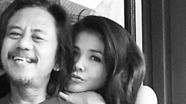 Epy Kusnandar Tak Tinggal Serumah dengan Istrinya, Karina Ranau