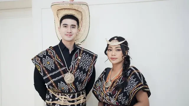 8 Potret Verrel Bramasta & Zita Anjani di Upacara Peringatan 17 Agustus 2025 Kemerdeka...