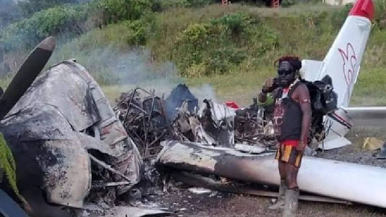 KKB Dikabarkan Bakar Pesawat di Yahukimo, Nasib Pilot Belum Diketahui