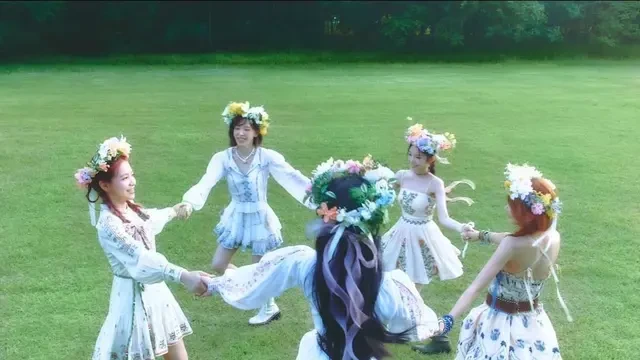 Joy Red Velvet Kecewa karena Perilisan MV Comeback Cosmic Sempat Ditunda, Beri Kritik pada...