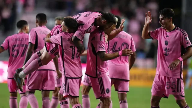 Awan Mendung di Langit Inter Miami: Ketika Punggung Lionel Messi Tak Bisa Gendong Tim Lebi...