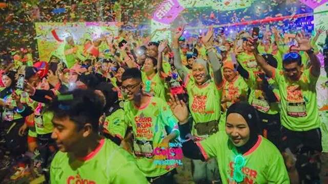 Bank Raya Color Run Night Festival 2024, Ajang Lari Bertabur Warna di Bawah Bintang