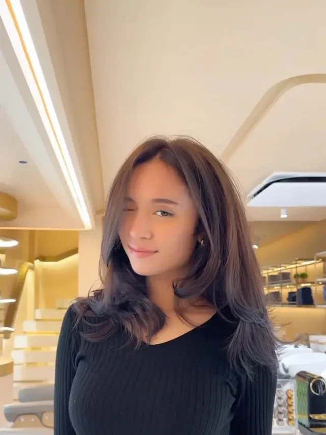 Asha Assuncao Sorot Realita Tekanan Menikah di Usia 30, Akui Pertanyaan Kapan Nikah Bikin ...