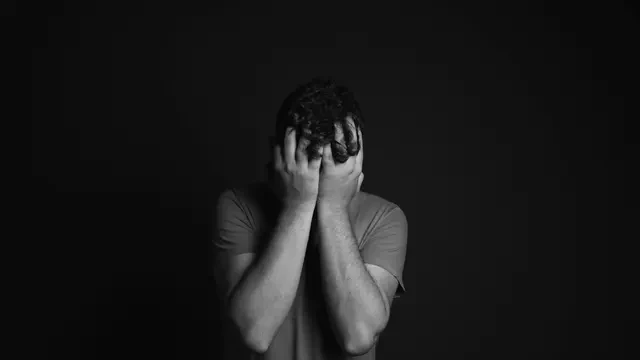 7 Tips Menjaga Kesehatan Mental di Tengah Ramainya Arus Informasi