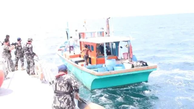 Aparat Tekuk 2 Kapal Pencuri Ikan Berbendera Malaysia dan Filipina, KKP: Tak Ada Ampun