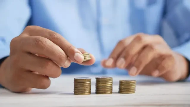 Hidup dari Gaji ke Gaji saat Biaya Hidup Tinggi: Realita atau Kesalahan Strategi?