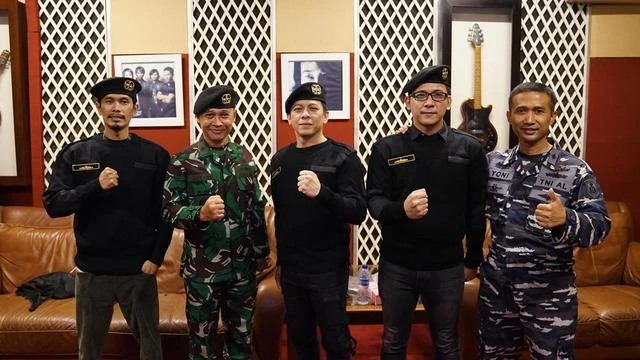 Noah Band bersama TNI AL Nyanyikan Hymne Wiratama Hiu Kencana untuk Kenang 40 Hari Gugurny...