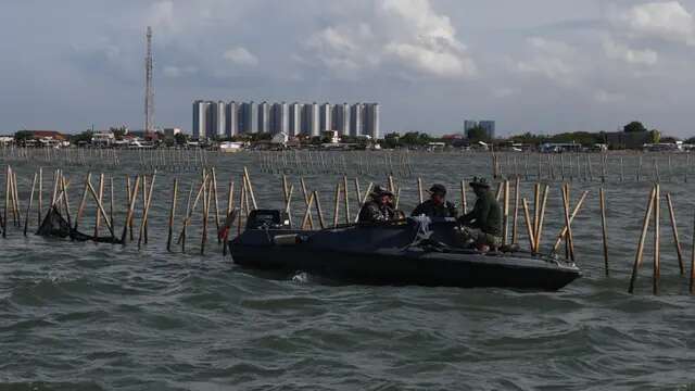 Tidak Sesuai Perda RT/RW, Permohonan Izin Pagar Laut Bekasi sudah Ditolak Berkali-kali