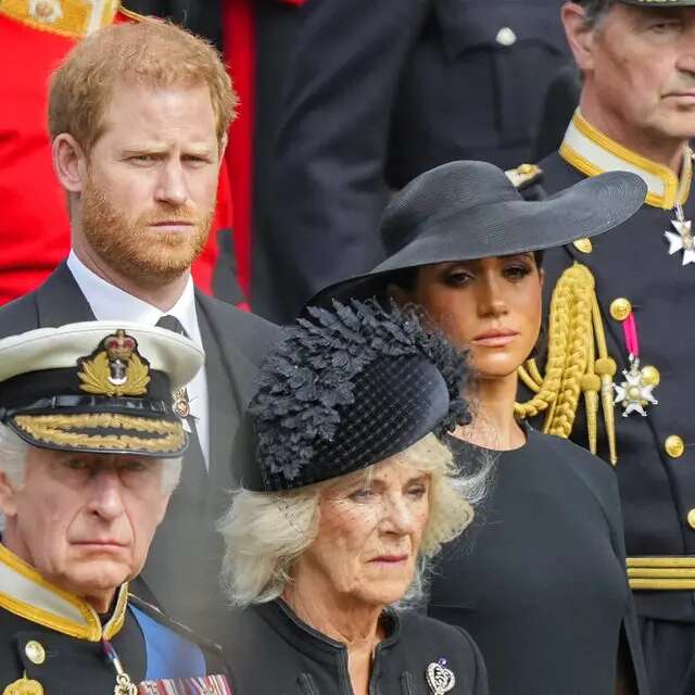 Pangeran Harry Marah ke Raja Charles Saat Meghan Markle Tidak Diundang Menengok Mendiang R...