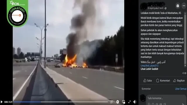 Cek Fakta: Tidak Benar dalam Video Ini Mobil Listrik Tesla Meledak di Manhattan