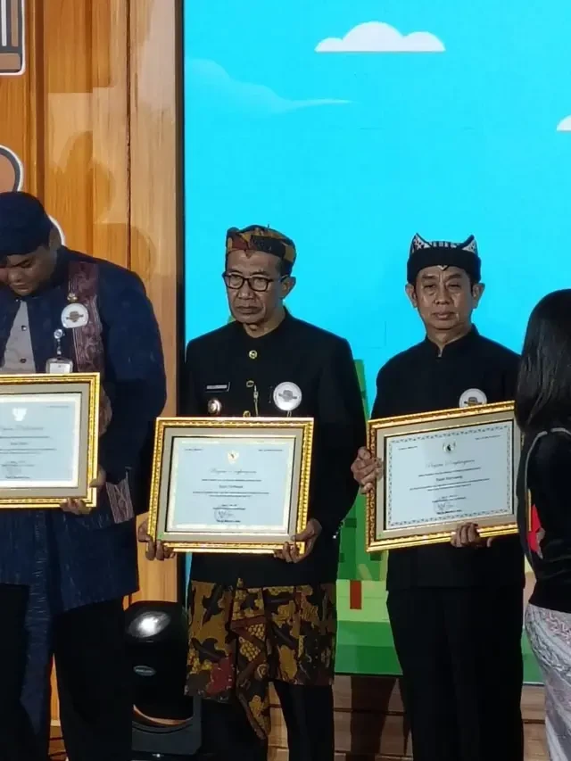 Konsisten Lestarikan Bahasa Daerah, Banyuwangi Raih Penghargaan dari Kemendikdasmen