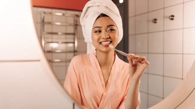 Hari Kesehatan Gigi dan Mulut Nasional 2025, Begini Cara Sikat Gigi yang Benar biar Enggak...