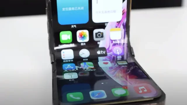 Top 3 Tekno: Bocoran iPhone Layar Lipat Pertama Apple Bikin Penasaran