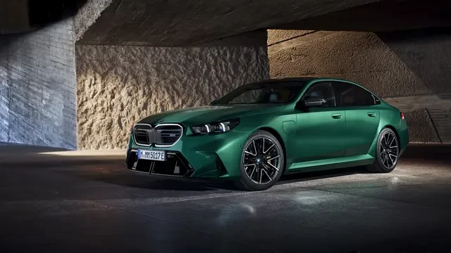BMW M5 2025 Dijejali Sistem Plug-In Hybrid 717 Tenaga Kuda, Tapi Malah Jadi Lebih Lambat