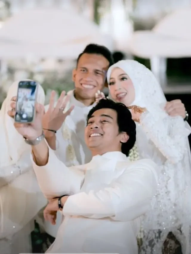 6 Momen Pernikahan Adiba Khanza dan Egy Maulana Vikri, Wajah Bahagia Pengantin Pria hingga...