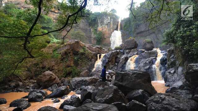 Pesona 7 Wisata Air Terjun Populer di Indonesia